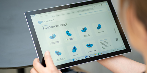 Praxiswebsite: Die Basis für eine erfolgreiche Mitarbeitendenakquise